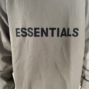 COPY - Essentials Crewneck